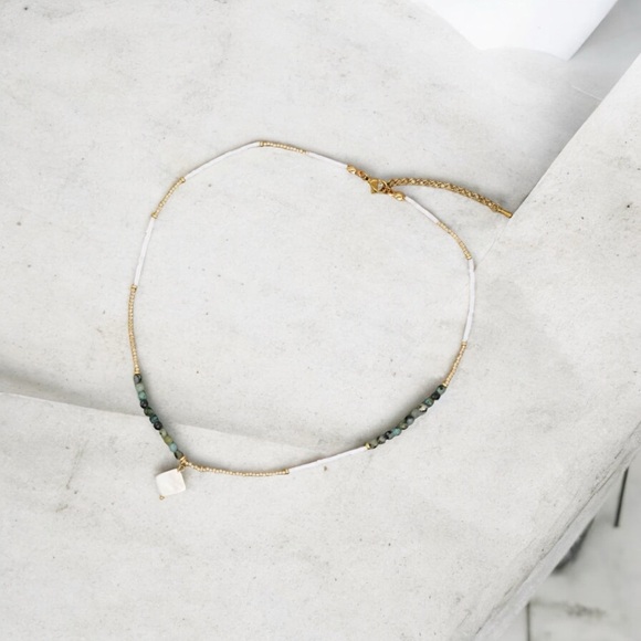 Jewelry - Gold plated bohemian stone necklace